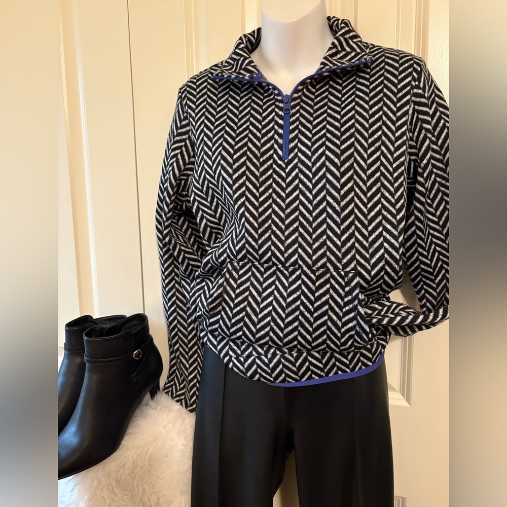 Talbots Black and White Chevron Blouse size  mp
